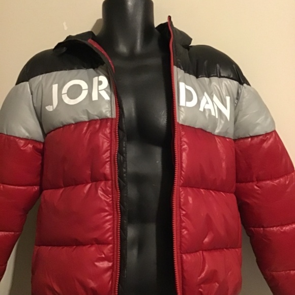 🔥SALE! Jordan, new cond. Large, 12-13 yrs. see pictures,🔥🔥🔥😎 - Picture 8 of 9